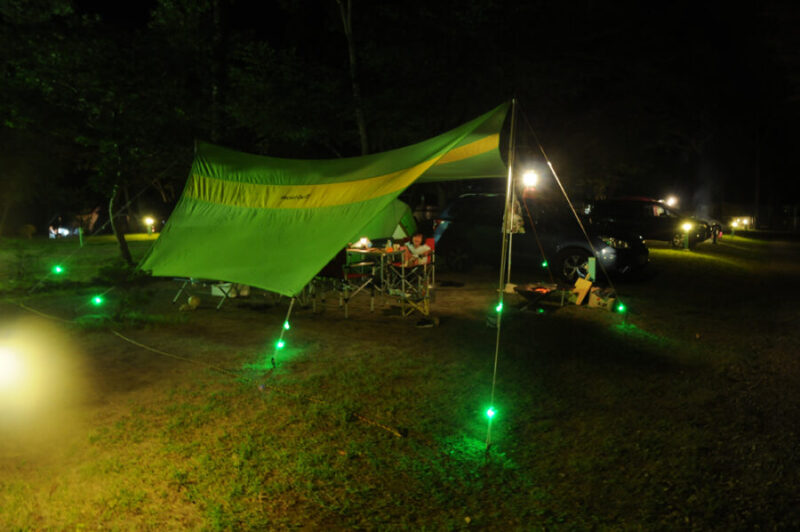 ケガ予防】テントのロープに引っ掛けるLEDライトを紹介。キャンプなど